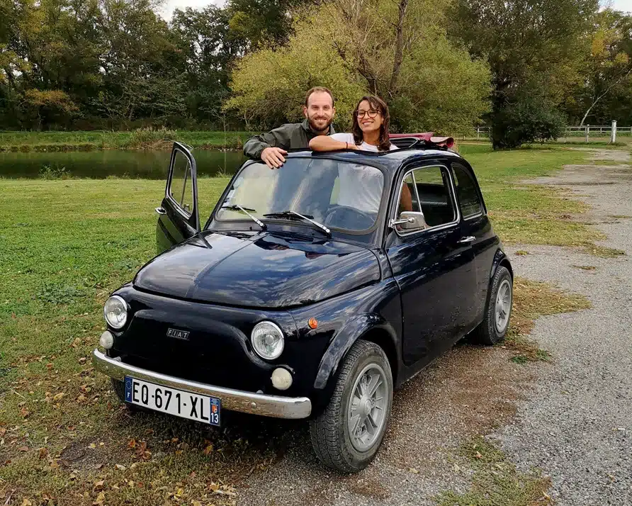 Offrir un cadeau insolite, la dolce vita en voiture vintage - Yes Provence